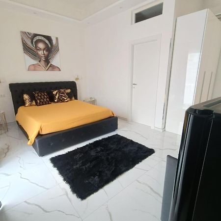 Casa Colella Bed and Breakfast Porto Cesareo Exteriör bild